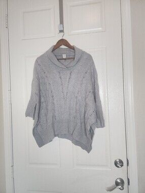Qi 100% Cashmere Sweater | Gray | Size Small | EUC!